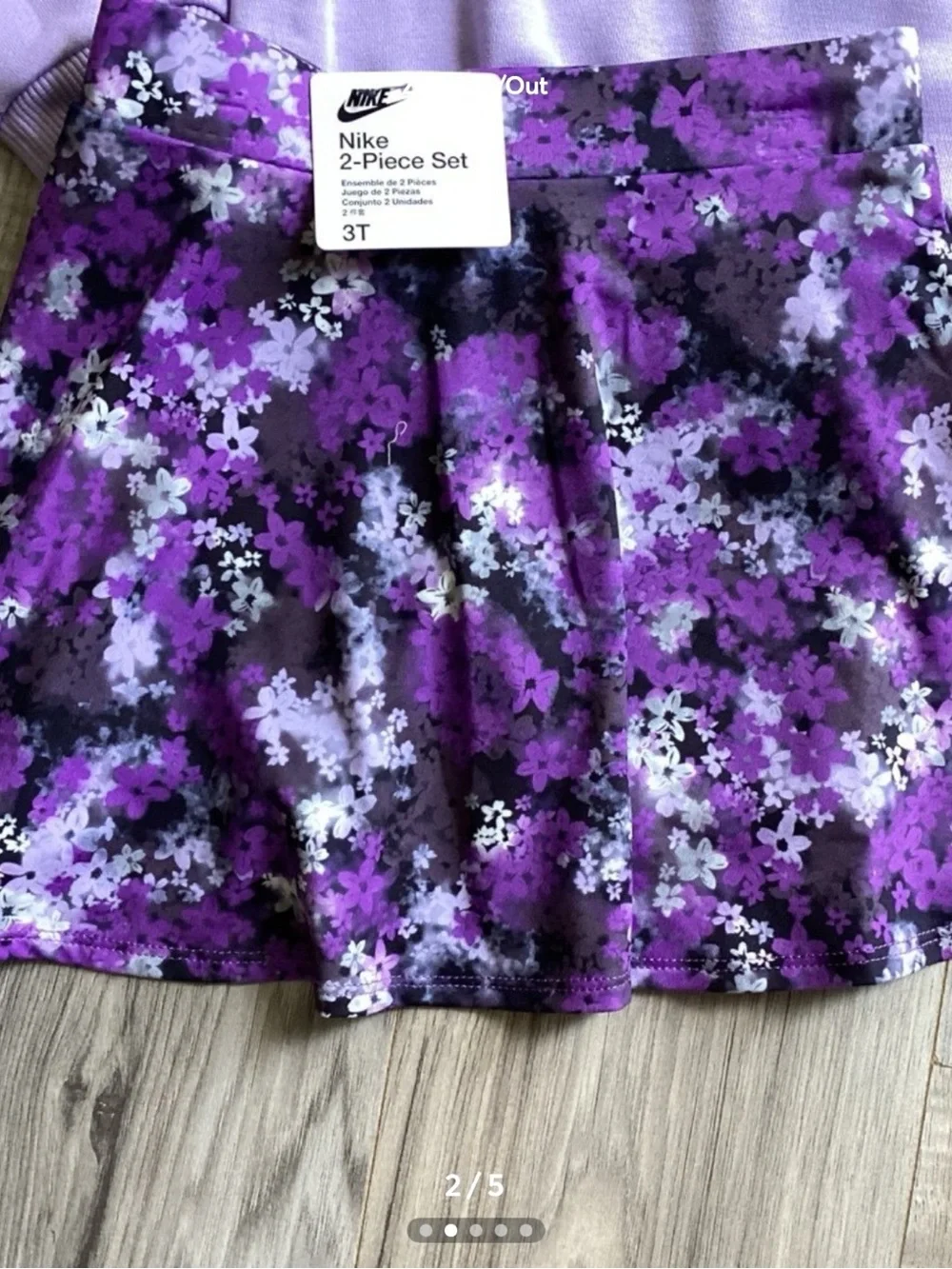 Toddler girl Nike crewneck & skort set size 3T(NWT) ~PRICE FIRM, NO OFFERS~ - Picture 2 of 5